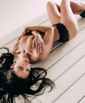 Уверена, что сможем воплотить в жизнь все, о чем ты мечтаешь. 💋
Мои услуги отличаются высоким качеством и профессионализмом. Твое удовольствие - мое приоритетное дело! 🌹
Не бойся, я опытная девушка, все, что происходит между нами, останется только между нами. Гарантирую анонимность и конфиденциальность. 🔐
У меня много отзывов от благодарных и довольных клиентов, которые оценили мои возможности и умение доставить истинное наслаждение. 👄
В жизни фотогенична, но на фото я выгляжу еще лучше! Ты можешь убедиться в этом, просмотрев мою галерею фото. 📸
Так что, если ты ищешь незабываемые и жаркие встречи, обратись ко мне! Я жду тебя в Москве, готовая сделать твою ночь незабываемой. 💫 Татьяна